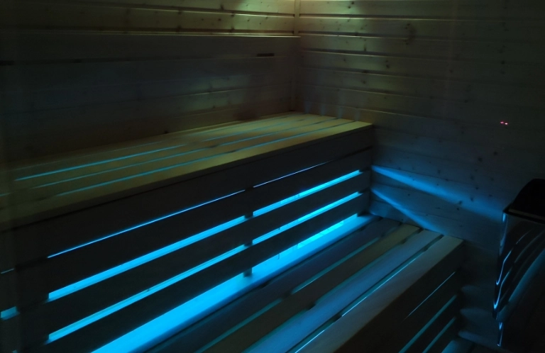 podświetlana sauna
